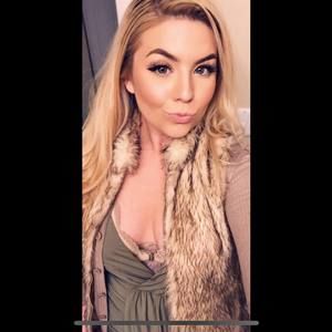 Meet your Posher, Danay